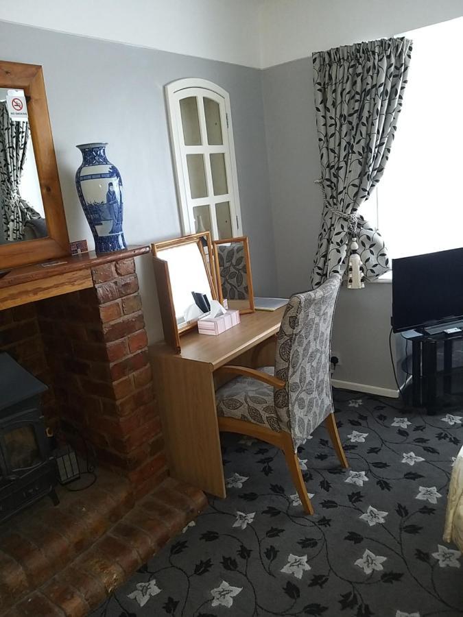 Wyngate Guest House Great Meols ภายนอก รูปภาพ